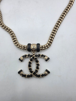 Chanel Gold Metal Black Leather Interlocking CC Logo Chain Link Choker Necklace
