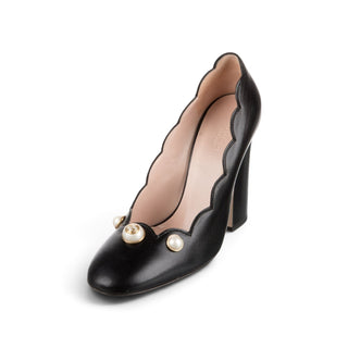 Gucci Black Leather Faux Pearl Accents Leather Pumps 37.5 sz