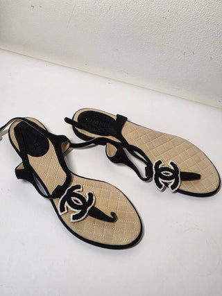 Chanel Interlocking CC Logo Suede T-Strap Sandals 37 sz