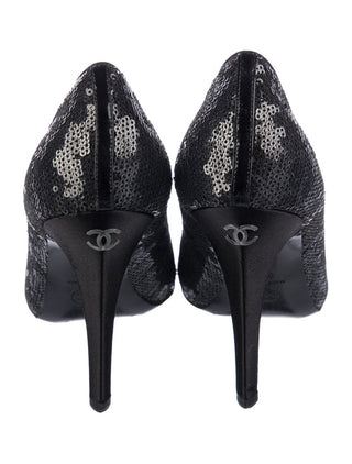Chanel Black sequin 2012 Interlocking CC Logo Pumps 38.5