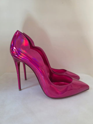 Christian Louboutin Metallic Pink Leather Scalloped Pumps 39.5 sz