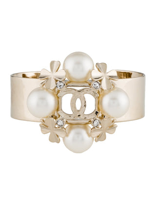 Chanel 2022 Faux Pearl Strass Interlocking CC Clover Cuff Bracelet