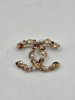 Chanel Gold-tone Faux Pearl Gripoix in CC Logo Brooch