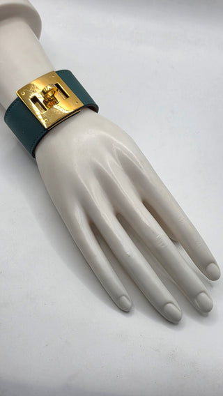 Hermès Green Leather Kelly Dog Wrap Bracelet
