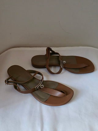 Hermès Olivia Brown Leather T-Strap Sandals 36 sz
