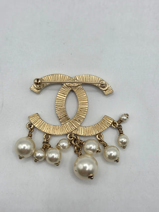 Chanel Gold-tone Faux Pearl Interlocking CC Pin Brooch