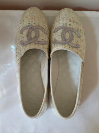 Chanel White 2019 Interlocking CC Logo Espadrilles 40 sz