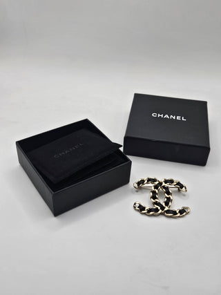 Cute Chanel Gold-tone 2019 Leather Woven Interlocking CC Brooch