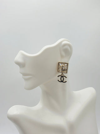 Chanel Gold-tone Faux Pearl Strass Cluster Interlocking CC Drop Earrings