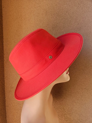 Eye catching Hermès Red Cotton Fedora Hat 58 sz