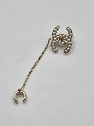 Chanel Gold-tone 2021 Faux Pearl CC Single Ear Cuff Clip-On Earring