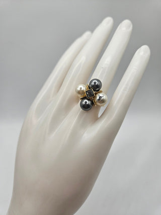 Louis Vuitton Faux Pearl Crystal Cry Me A River Cocktail Ring 6.25